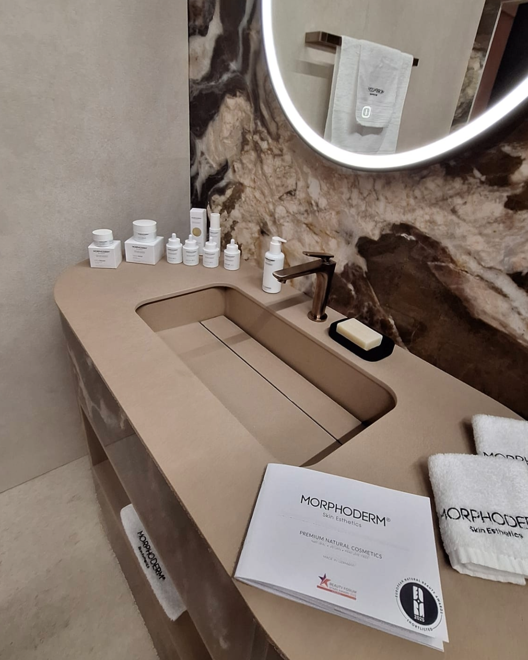 Pressemitteilung MORPHODERM® Skin Esthetics ist stolzer Partner der Longevity Luxury Health (Living Moments) und Teil des Expertenteams